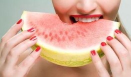 吃瓜会上火原因,揭秘夏季消暑美食背后的健康隐患