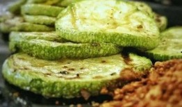 烧烤只吃小瓜,揭秘烧烤新宠儿的魅力