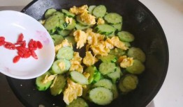 吃瓜是指吃啥药,究竟是什么“药”让众人津津乐道？