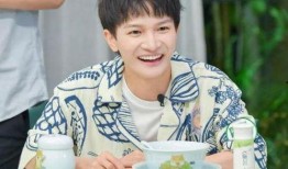 周深吃瓜了,揭秘娱乐圈幕后故事