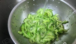 晚餐吃凉瓜炒蛋,凉瓜炒蛋，营养美味两不误