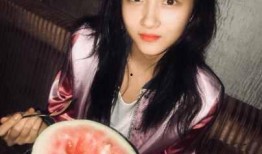 77 网友吃瓜,揭秘77网友吃瓜背后的娱乐风云