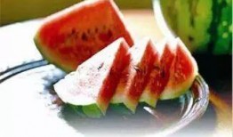 吃瓜吃了舌头出血,吃瓜过度致舌头出血的警示