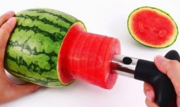 吃瓜恶作剧,笑料百出，揭秘网络恶搞背后的真相