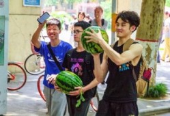 吃瓜哪个学校,“揭秘‘吃瓜现象背后的高校风云录”