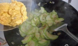 角瓜腾咋吃,角瓜腾的多样食用方法探索