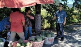 宁蒗县吃瓜群众,吃瓜群众的热闹生活画卷